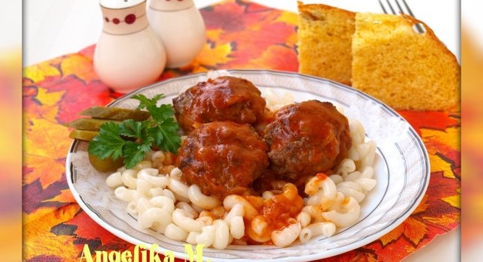 Котлеты с томатной подливкой