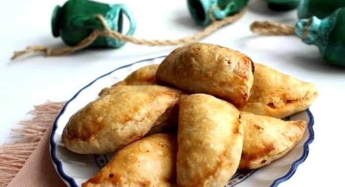 Маленькие пирожки с мясом