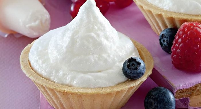 Шоколадные мини-кексы с кремом мокко