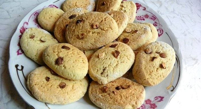 Песочное печенье с лесными орехами