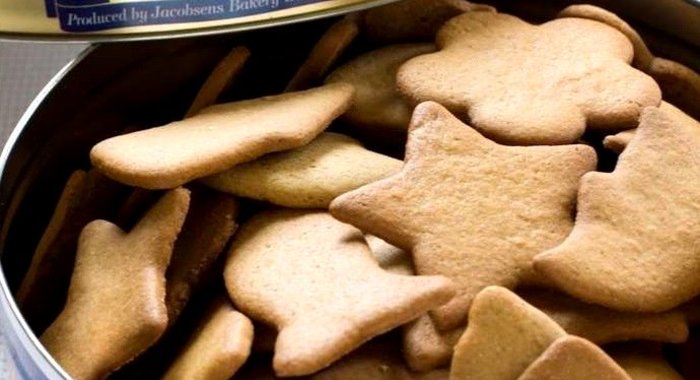 Новогоднее пряное печенье с кардамоном