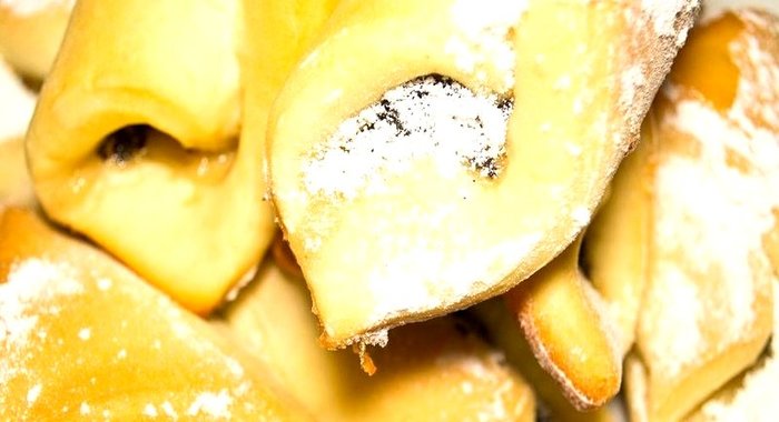 Рогалики с маком из дрожжевого теста