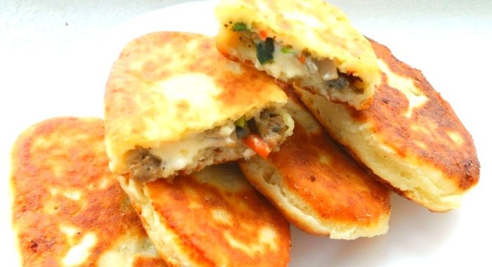 Пирожки из творожного теста