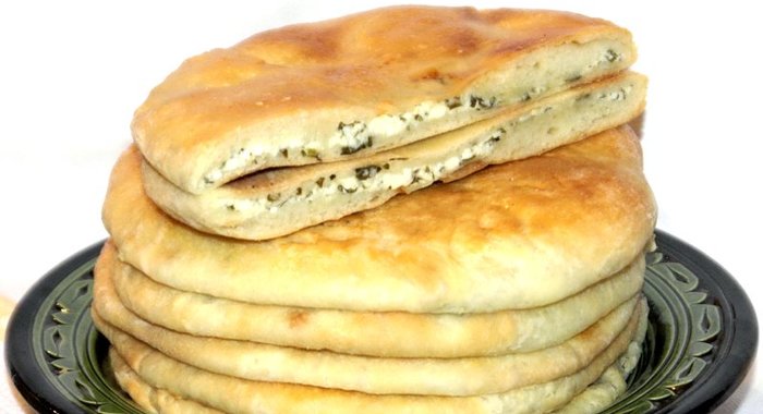 Хачапури из слоеного теста