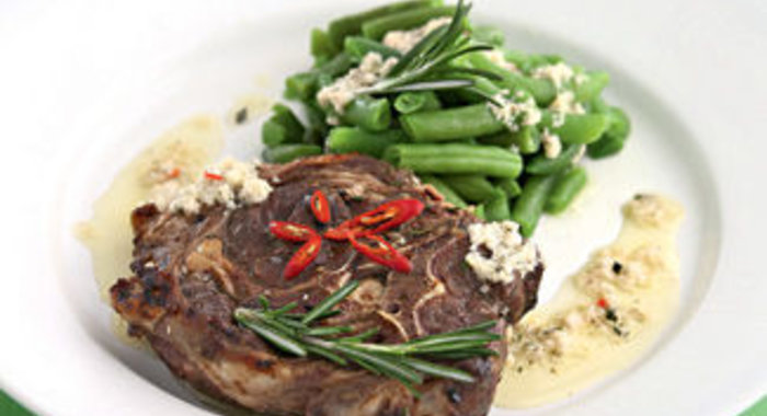 Молодой барашек с хлебным соусом