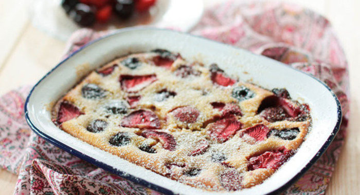 Клафути с ягодами