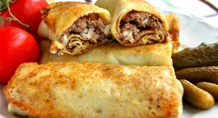 Блины с мясом и рисом
