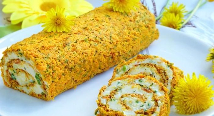 Морковный рулет с сырной начинкой