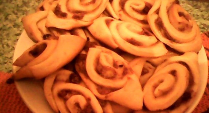 Рулетики на кефире с ягодами