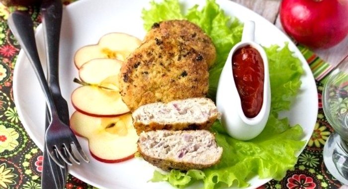 Куриные котлеты с яблоками