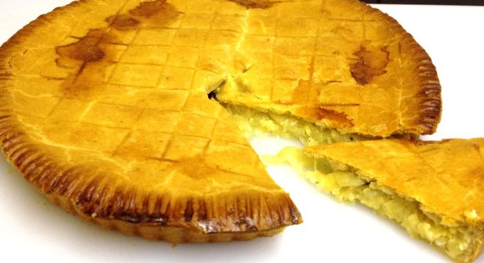 Сырно-луковый пирог