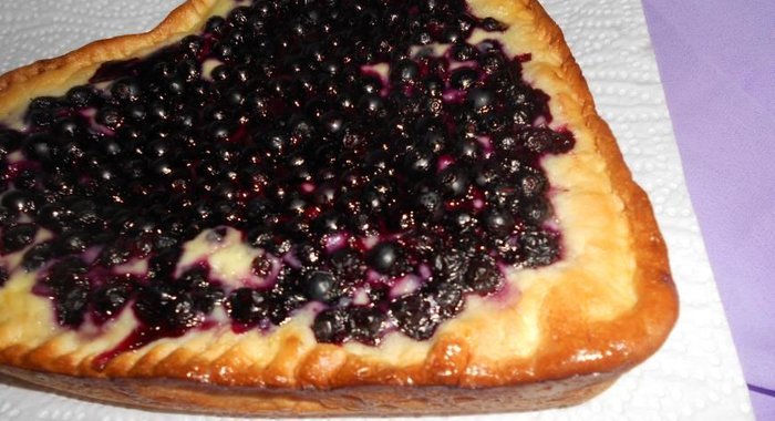 Пирог Черничное сердце