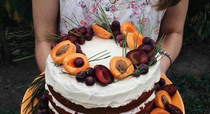 Йогуртовый торт с ореховым кремом