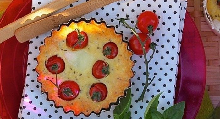 Сырная запеканка с помидорами черри