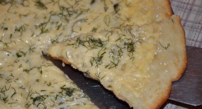 Творожно-сырная пицца-лепешка