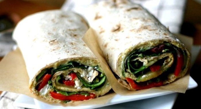 Горячий рулет из лаваша