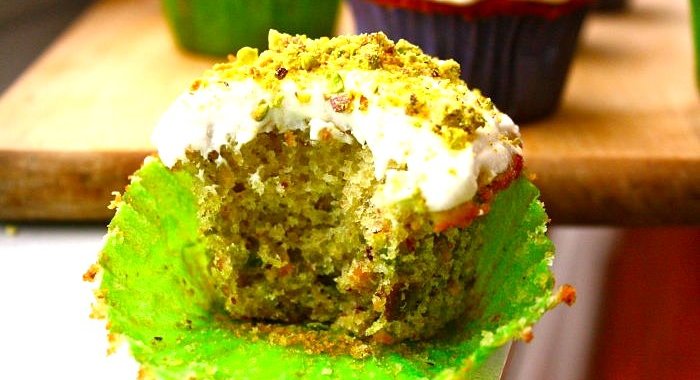 Фисташковые творожные кексы