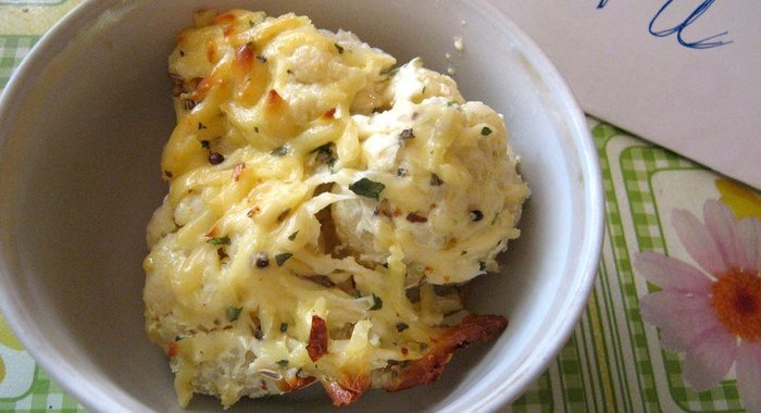 Запеканка из цветной капусты под сыром