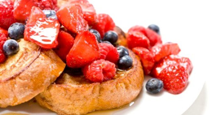 Быстрый лимонный хлеб с ягодами по‑итальянски