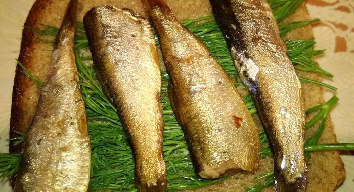 Хлеб со шпротами и укропом