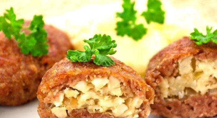 Зразы (котлетки с яичной начинкой)