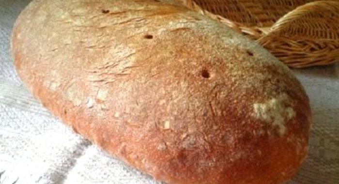 Заварной праздничный хлеб