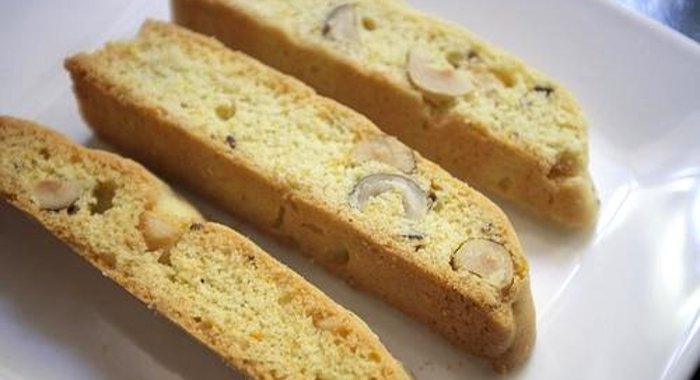 Апельсиновые бискотти с орехами