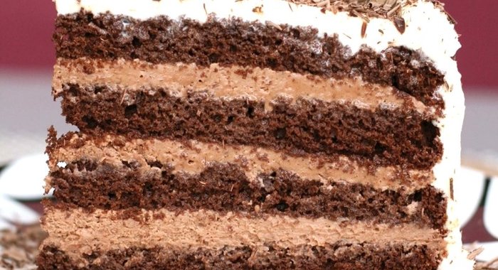 Шоколадный слоеный торт
