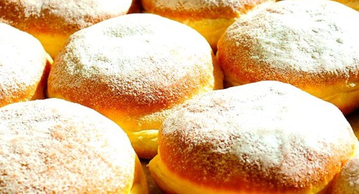 Пончики из рикотты с лимонной цедрой