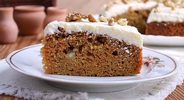Морковный пирог с орехами