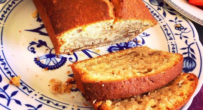 Банановый кекс с грецкими орехами