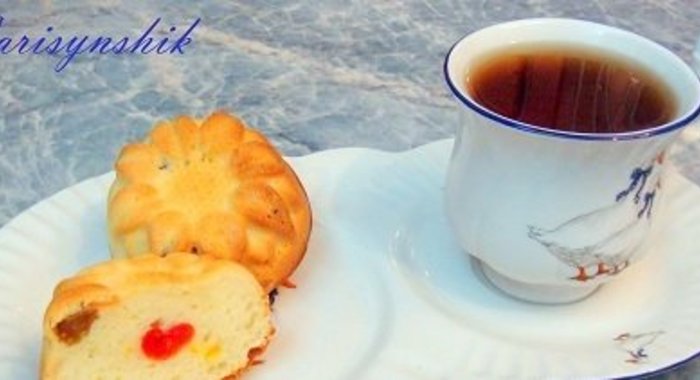 Кексы сметанные с сухофруктами