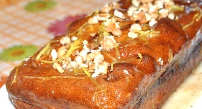 Банановый хлеб с орехами