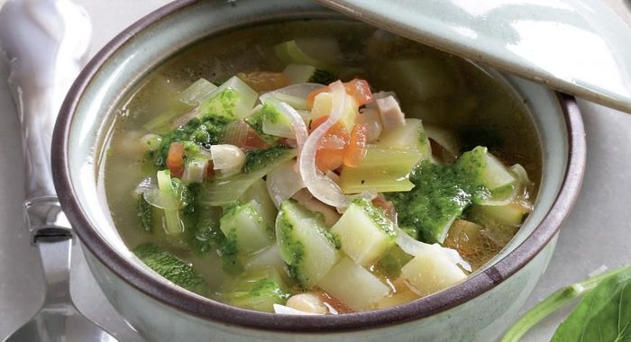 Суп с соусом писту