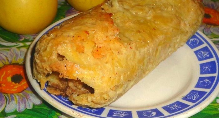 Картофельно-мясной рулет