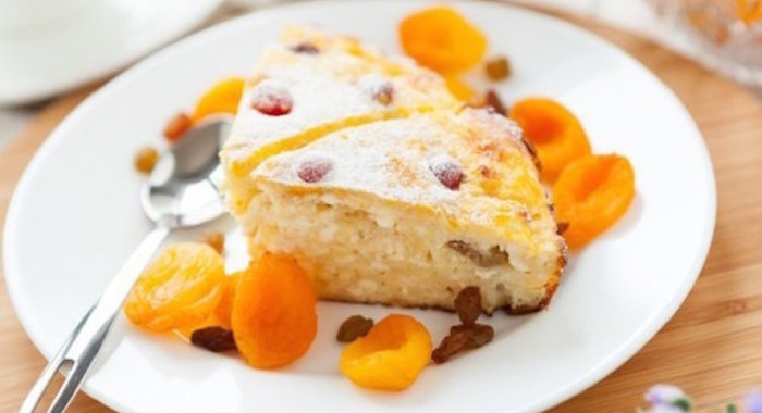 Рисовая запеканка с курагой