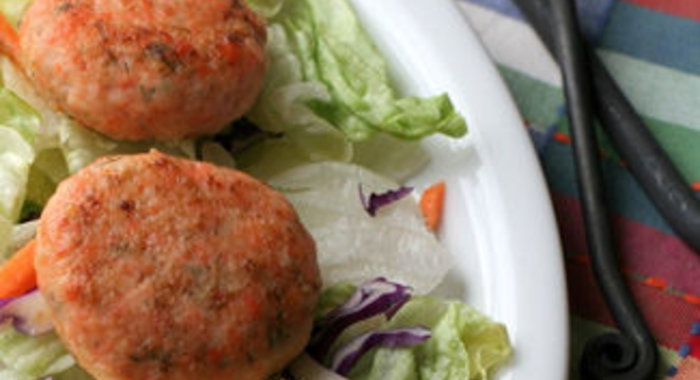 Котлеты из крабового мяса, семги и креветок