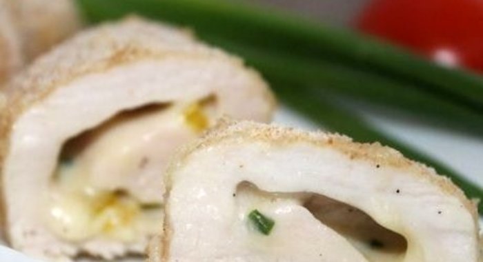 Куриные рулеты с сырной начинкой