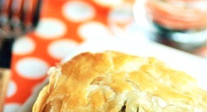 Куриные рулеты в слоеном тесте