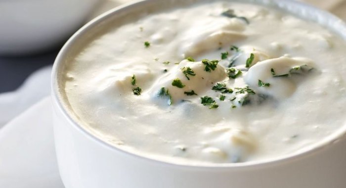 Соус из репчатого лука и белого хлеба