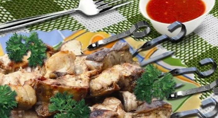 Шашлык из сома в сладком соусе чили