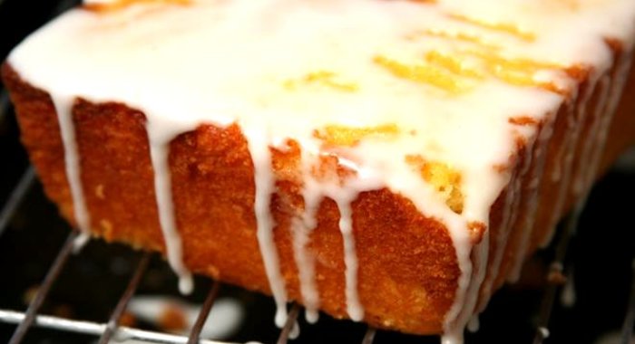 Лимонный кекс в глазури