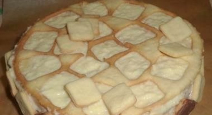 Песочный торт с вареньем