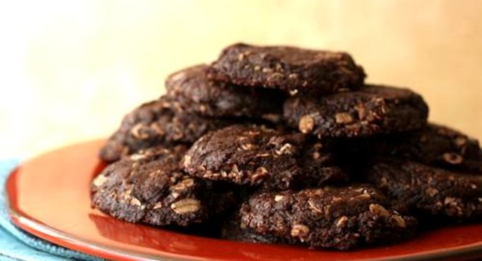 Шоколадное печенье с овсяными хлопьями