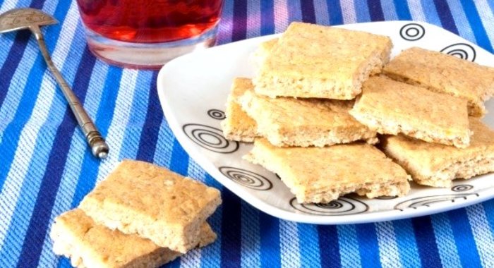 Кунжутное печенье на сметане