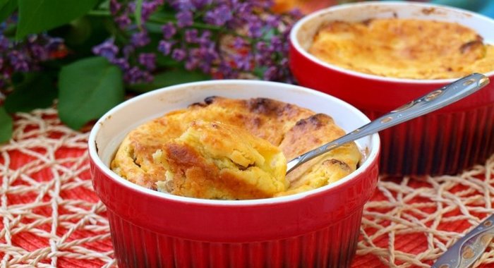 Творожная запеканка с изюмом