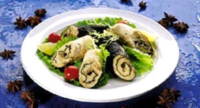 Рулеты из норвежской семги со шпинатом