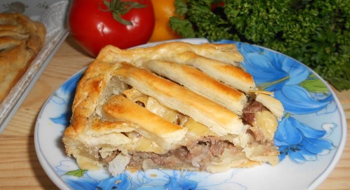 Испанский мясной пирог
