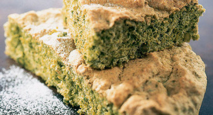 Кекс с фисташками