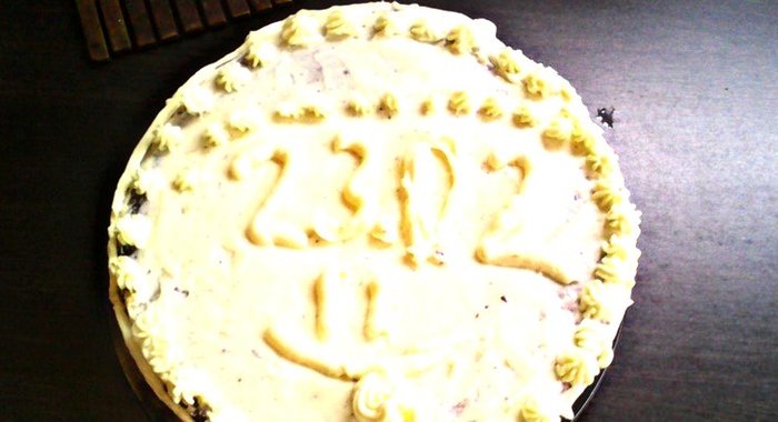 Бисквитный торт со сгущенным кремом